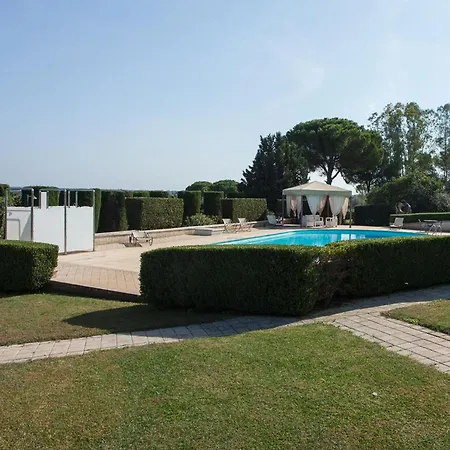Gaia With Pool- Happy Galatina